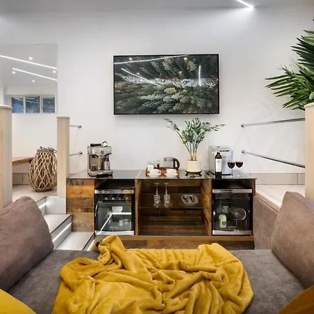 Aphrodites Group - Luxury Hot Tub In District! 5* Bowness-on-Windermere