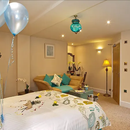 Ξενοδοχείο Aphrodites Group - Luxury Hot Tub In District!