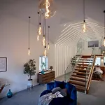 Hotel Aphrodites Group - Luxury Hot Tub In District! Bowness-on-Windermere