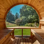 Aphrodites Group - Luxury Hot Tub In District! Hotel Bowness-on-Windermere