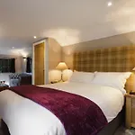 Hotel Aphrodites Group - Luxury Hot Tub In District!