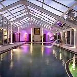 Aphrodites Group - Luxury Hot Tub In District! Hotel Bowness-on-Windermere