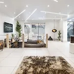 Aphrodites Group - Luxury Hot Tub In District! Hotel 5*