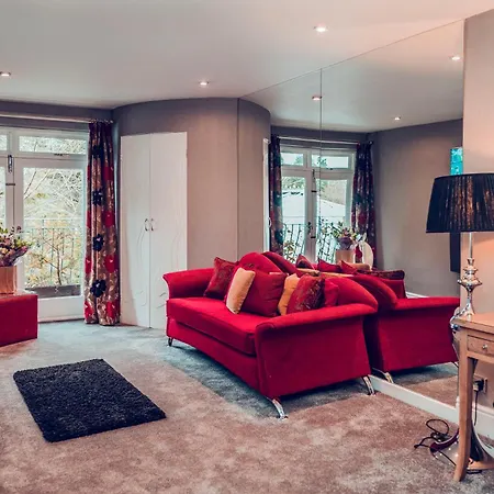 Aphrodites Group - Luxury Hot Tub In District! Bowness-on-Windermere