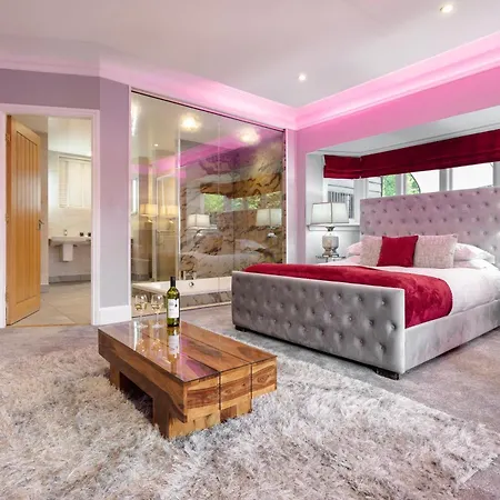 Aphrodites Group - Luxury Hot Tub In District! Bowness-on-Windermere