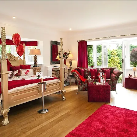 Aphrodites Group - Luxury Hot Tub In District! Hotel Bowness-on-Windermere