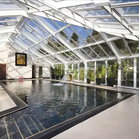 Aphrodites Group - Luxury Hot Tub In District! 5* 鲍内斯温德米尔