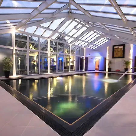 Aphrodites Group - Luxury Hot Tub In District! 酒店