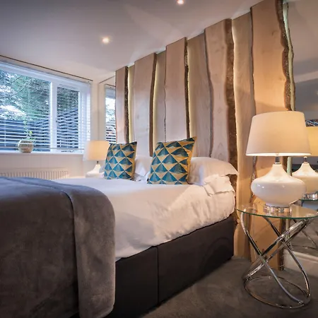 Hotel Aphrodites Group - Luxury Hot Tub In District! Bowness-on-Windermere