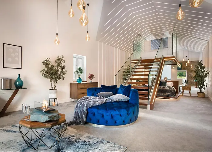 Aphrodites Group - Luxury Hot Tub In District! 5* Bowness-on-Windermere