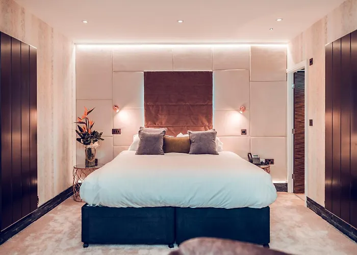 Aphrodites Group - Luxury Hot Tub In District! Bowness-on-Windermere