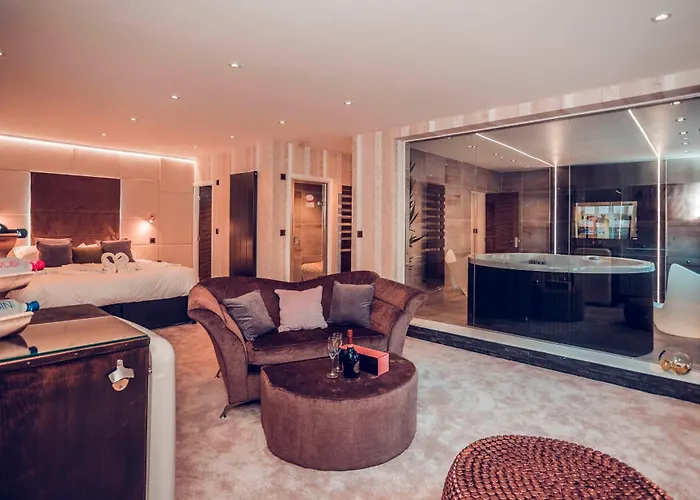 Aphrodites Group - Luxury Hot Tub In District! Bowness-on-Windermere