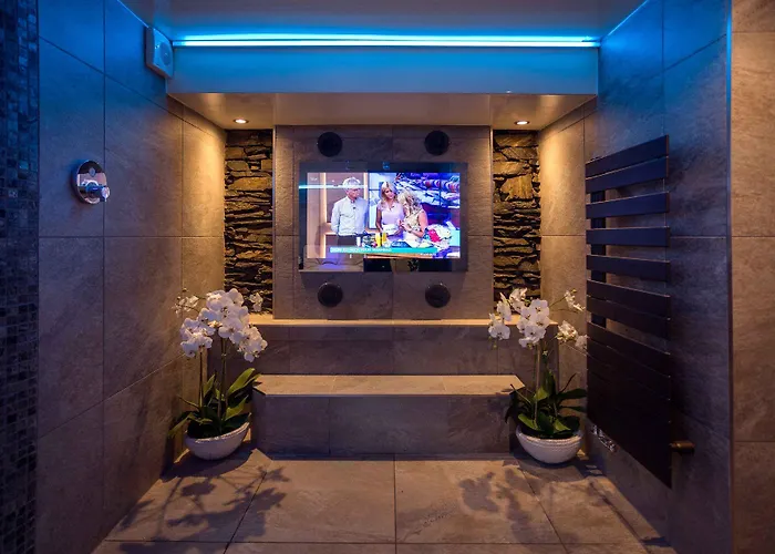 Aphrodites Group - Luxury Hot Tub In District! Bowness-on-Windermere