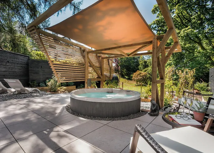 Aphrodites Group - Luxury Hot Tub In District! 5* Bowness-on-Windermere