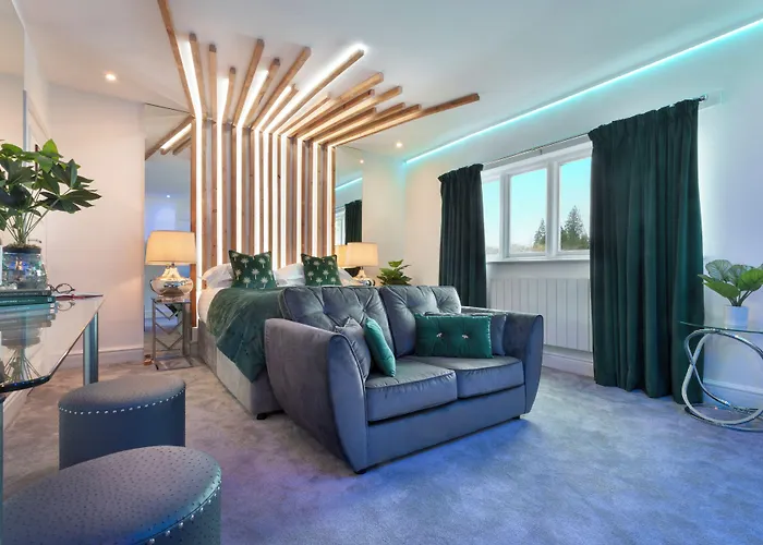 Hotel Aphrodites Group - Luxury Hot Tub In District! Bowness-on-Windermere