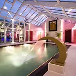 Hotell Aphrodites Group - Luxury Hot Tub In District!